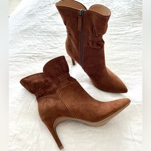 NWOT Scoop NYC stiletto boot - size 8.5